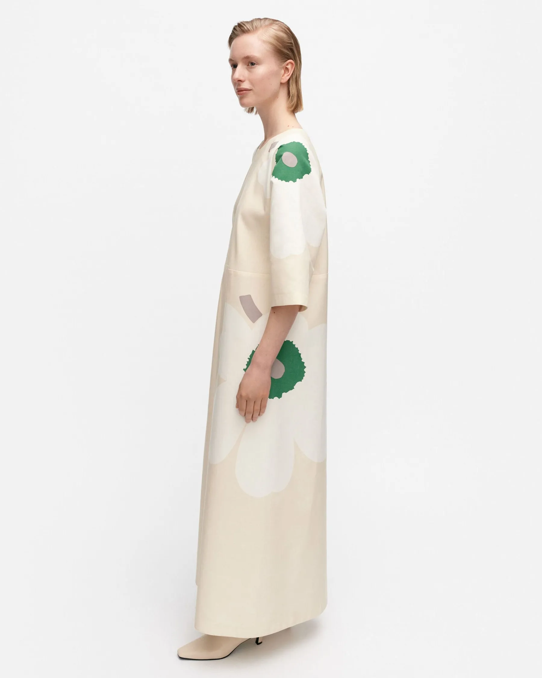 Mekot^Marimekko Kaiku Heijastus Unikko Puuvillapellavamekko