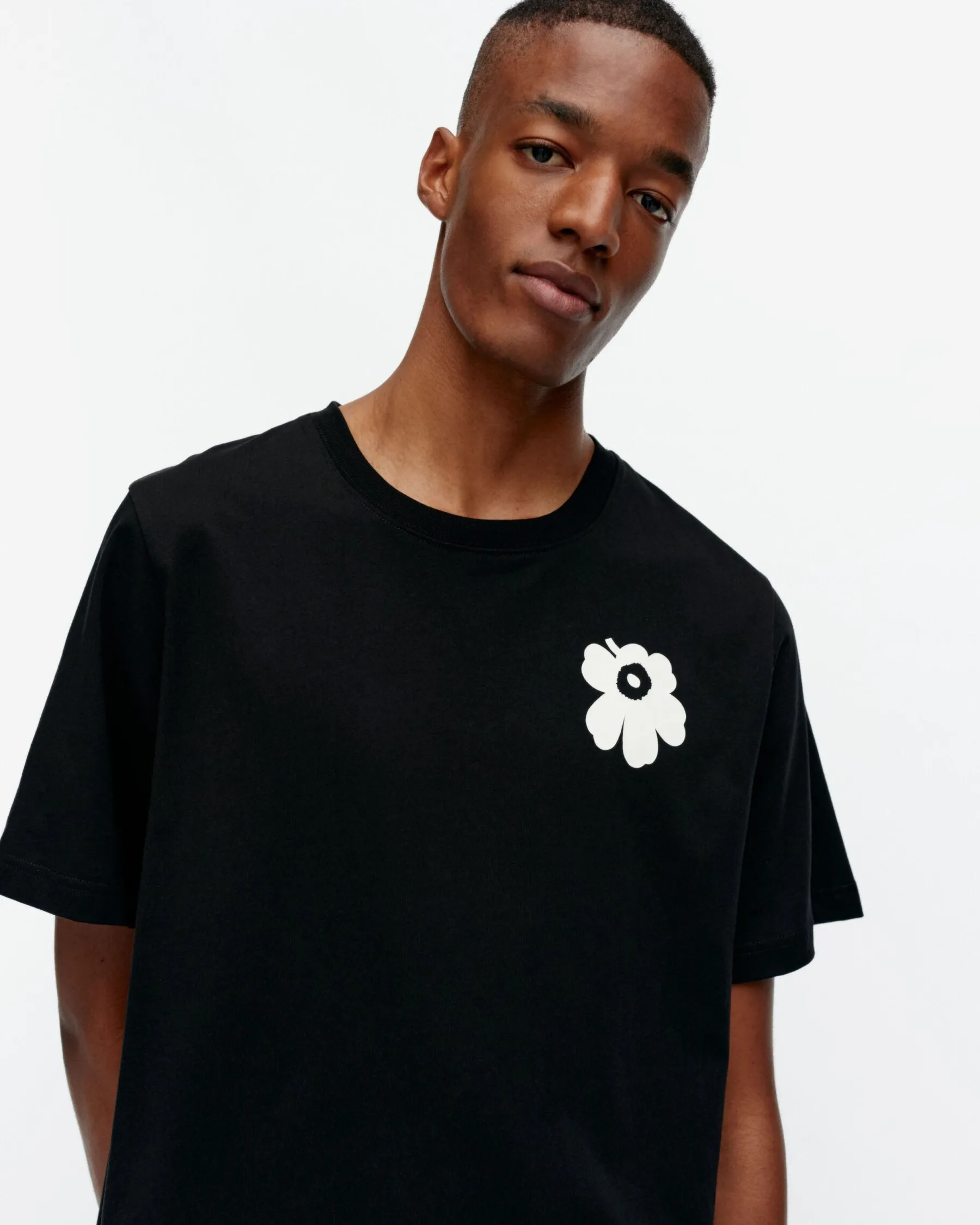 Unisex^Marimekko Kioski Embla Unikko Placement T-Paita