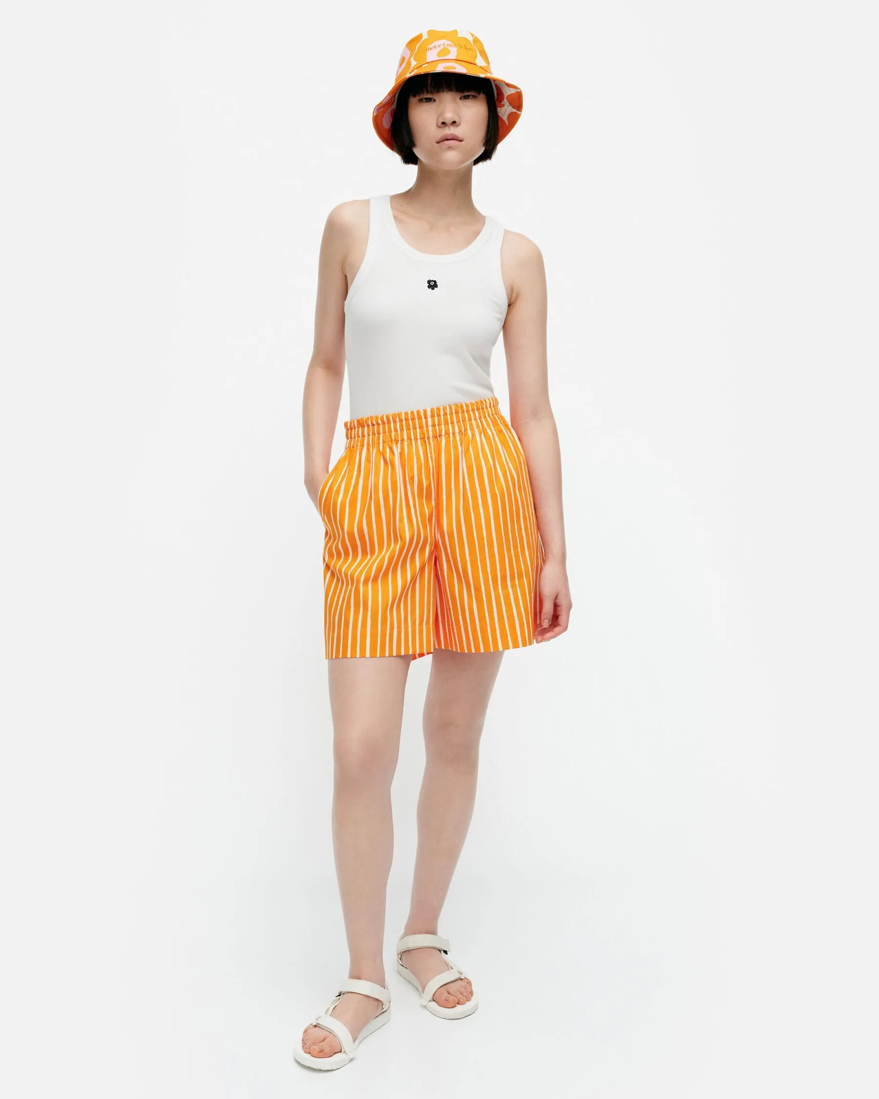 Pipot Ja Hatut^Marimekko Mu00E4Kikaura Unikko Hattu